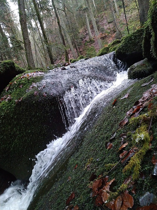 wasserfall2_pfadfinderinnen_pfadfinder_verein_sindelfingen